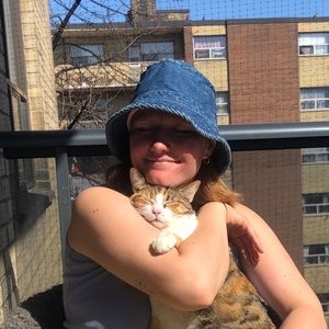 Meet your Posher, Liza